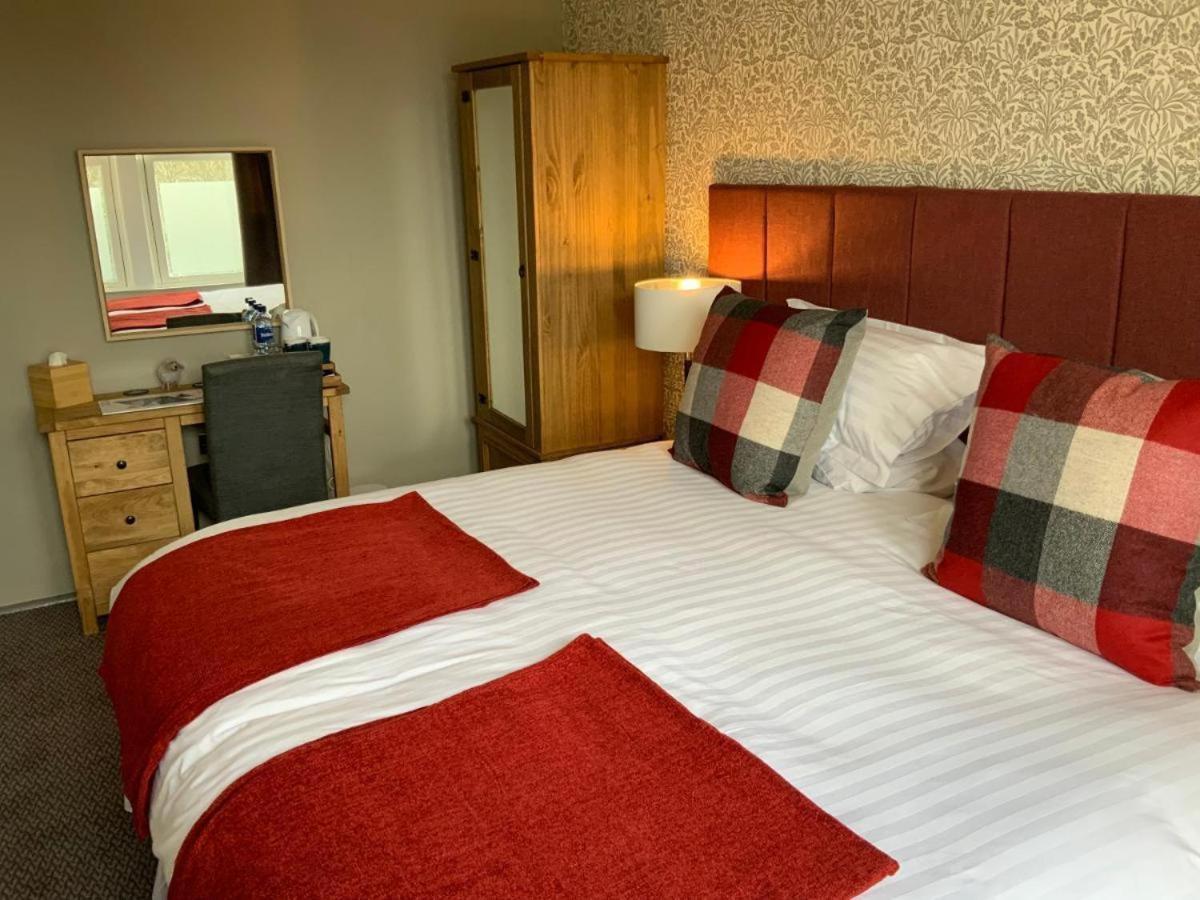 The Sun Inn Troutbeck Bridge Room photo