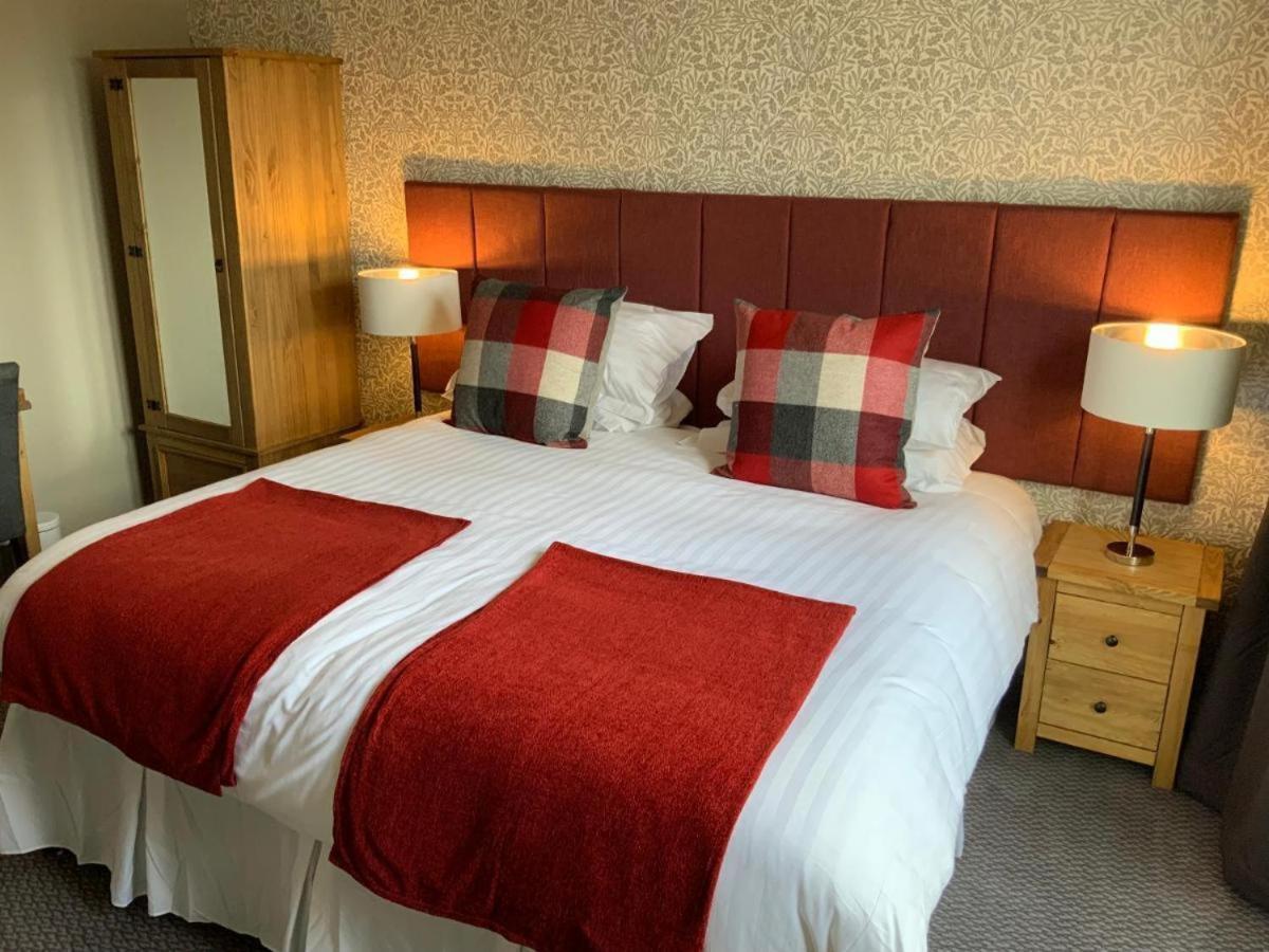 The Sun Inn Troutbeck Bridge Room photo