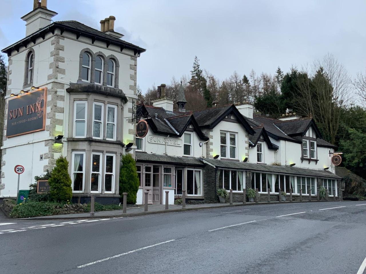 The Sun Inn Troutbeck Bridge Exterior photo
